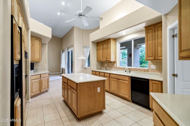 3819 E Ivyglen Street, Mesa, AZ 85205