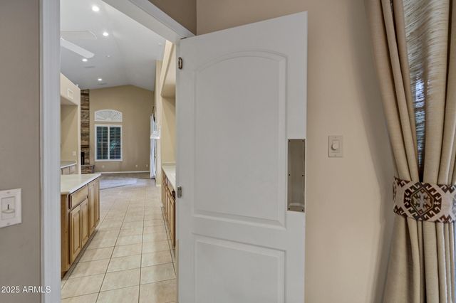 3819 E Ivyglen Street, Mesa, AZ 85205