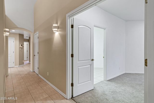 3819 E Ivyglen Street, Mesa, AZ 85205