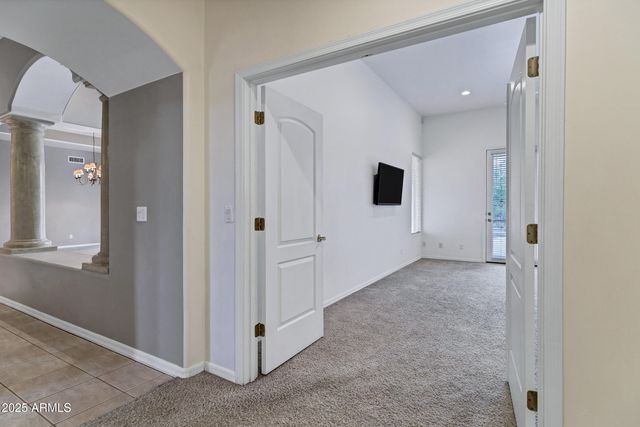 3819 E Ivyglen Street, Mesa, AZ 85205