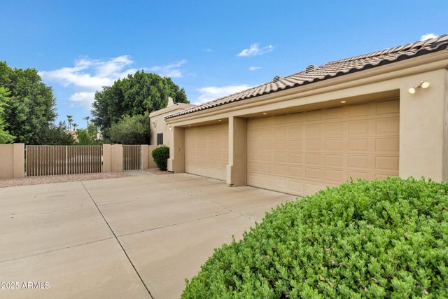 3819 E Ivyglen Street, Mesa, AZ 85205