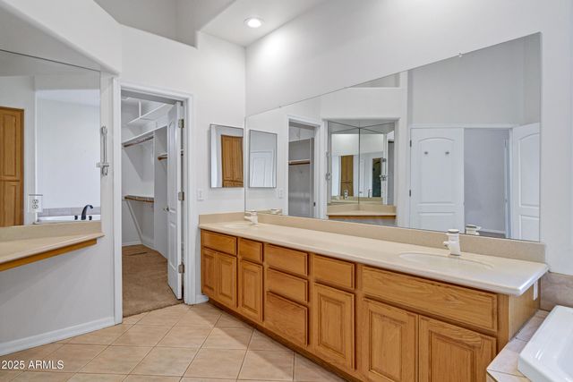 3819 E Ivyglen Street, Mesa, AZ 85205