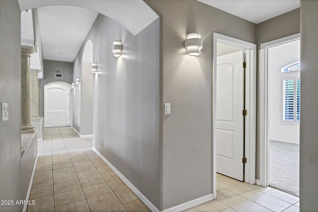 3819 E Ivyglen Street, Mesa, AZ 85205