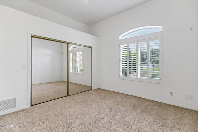 3819 E Ivyglen Street, Mesa, AZ 85205