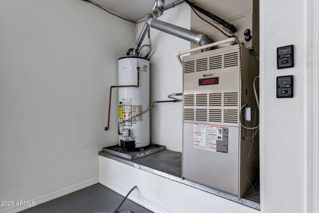 3819 E Ivyglen Street, Mesa, AZ 85205