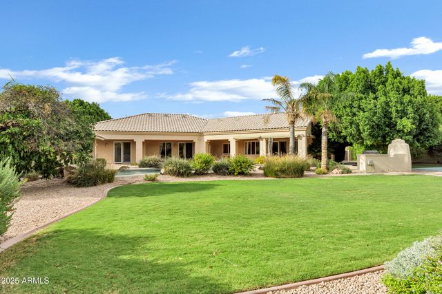 3819 E Ivyglen Street, Mesa, AZ 85205