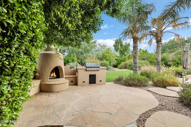 3819 E Ivyglen Street, Mesa, AZ 85205