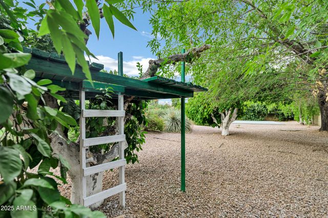 3819 E Ivyglen Street, Mesa, AZ 85205