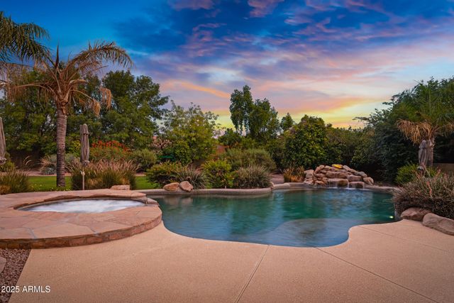 3819 E Ivyglen Street, Mesa, AZ 85205