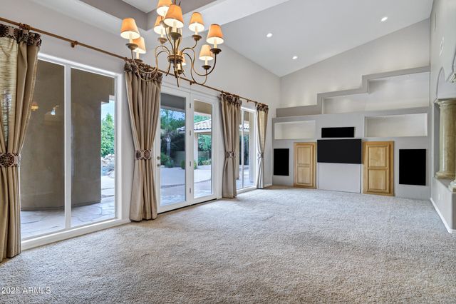 3819 E Ivyglen Street, Mesa, AZ 85205