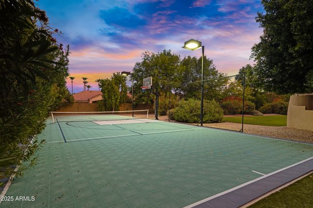 3819 E Ivyglen Street, Mesa, AZ 85205