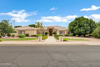 3819 E Ivyglen Street, Mesa, AZ 85205