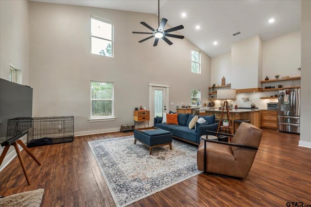 11184 County Road 3420, Brownsboro, TX 75756