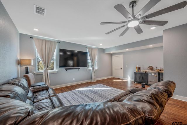 11184 County Road 3420, Brownsboro, TX 75756