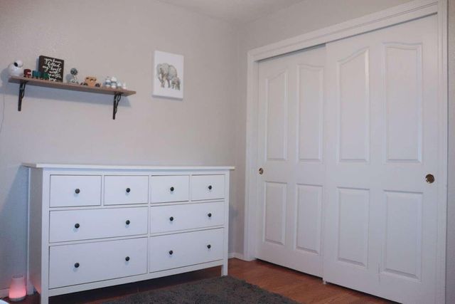 1022 N Crenshaw Court, Visalia, CA 93291