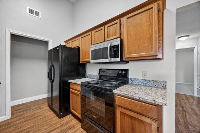 2724 Countryside Lane, Fort Worth, TX 76133