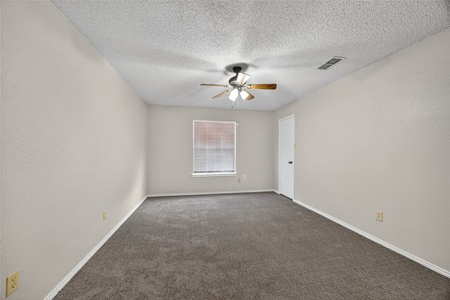 2724 Countryside Lane, Fort Worth, TX 76133