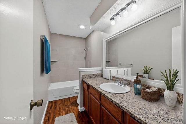 2724 Countryside Lane, Fort Worth, TX 76133