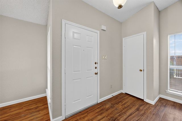 2724 Countryside Lane, Fort Worth, TX 76133