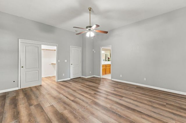 2074 Calimyrna Avenue, Clovis, CA 93611
