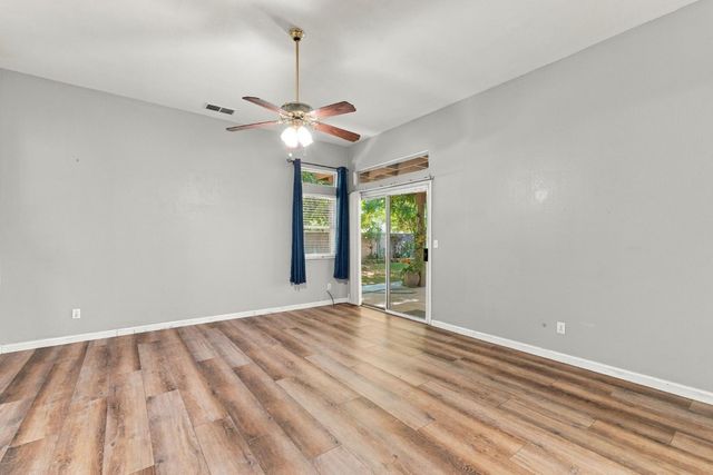 2074 Calimyrna Avenue, Clovis, CA 93611