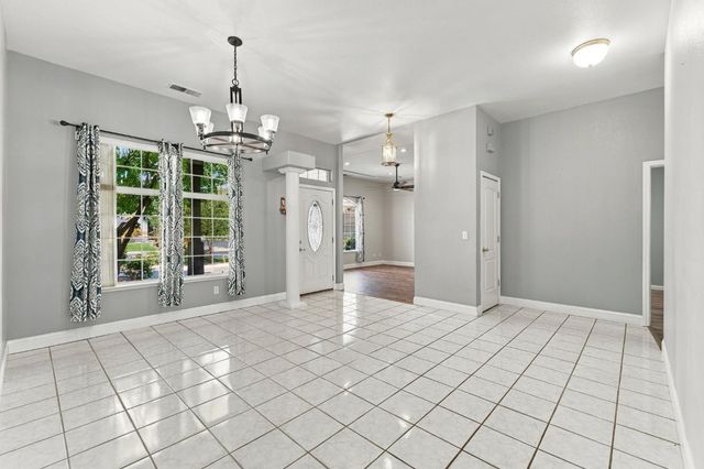 2074 Calimyrna Avenue, Clovis, CA 93611