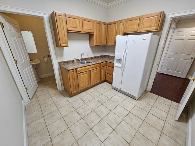 202 S Main Street, Crestview, FL 32536