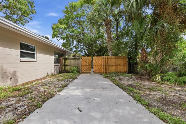 5119 DIVOT COURT, Orlando, FL 32808