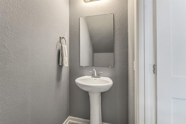 17430 Farm Pasture Trail, Hockley, TX 77447