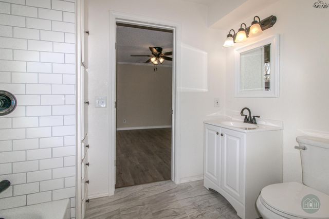 2321 FANNIN STREET, Vernon, TX 76384