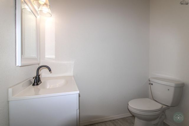 2321 FANNIN STREET, Vernon, TX 76384