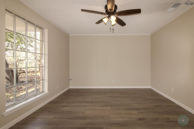 2321 FANNIN STREET, Vernon, TX 76384