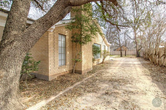 2321 FANNIN STREET, Vernon, TX 76384