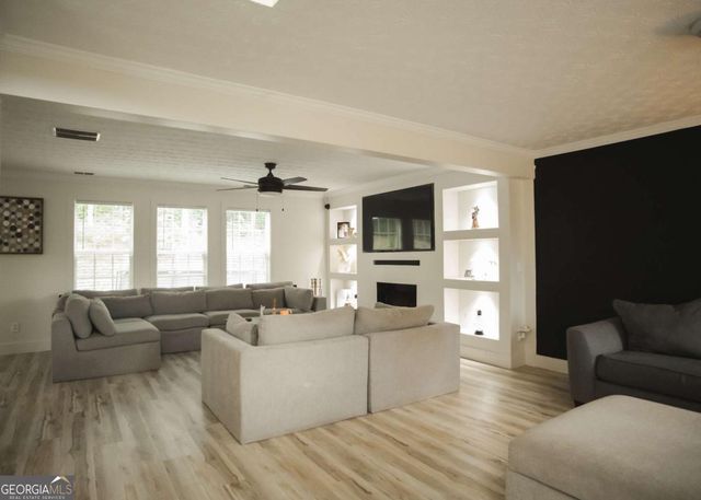 6701 Wehunt Way, Lithonia, GA 30058