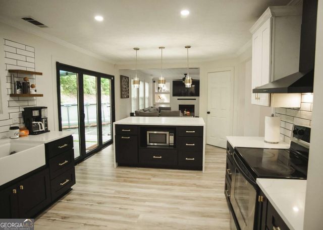 6701 Wehunt Way, Lithonia, GA 30058