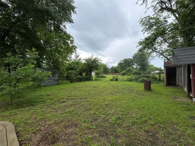 110 Goodman Street, Sulphur Springs, TX 75482