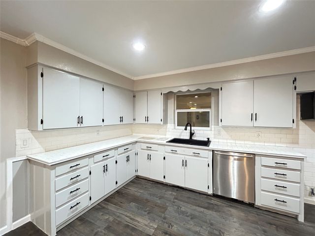 110 Goodman Street, Sulphur Springs, TX 75482