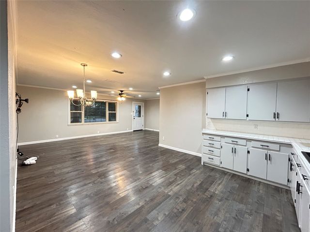 110 Goodman Street, Sulphur Springs, TX 75482