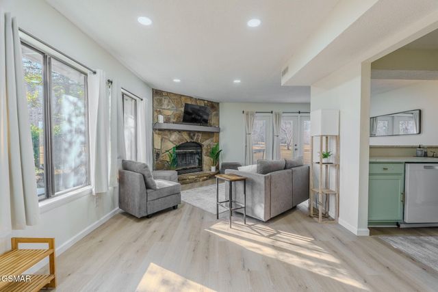 4164 Old Webb Creek Rd,, Pittman Center, TN 37738