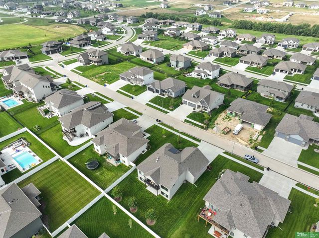 12618 S 79 Street, Papillion, NE 68046