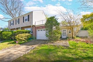 1 Camp Place, Merrick, NY 11566