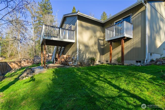 2442 Crestridge Drive NW, Olympia, WA 98502