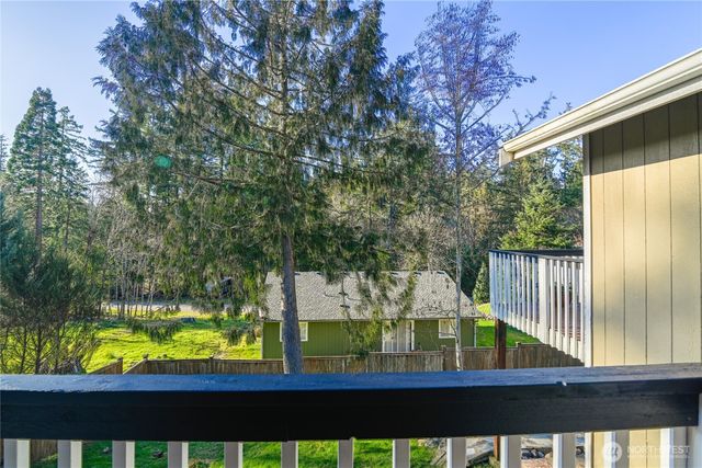 2442 Crestridge Drive NW, Olympia, WA 98502