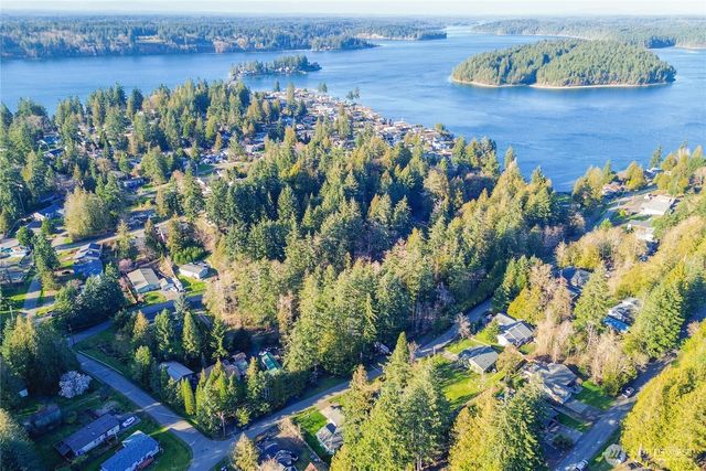 2442 Crestridge Drive NW, Olympia, WA 98502