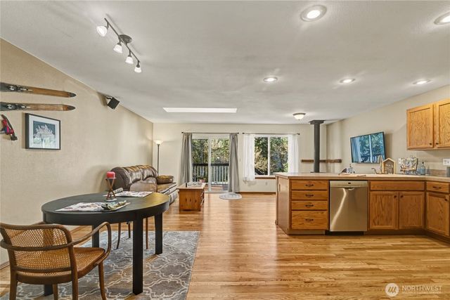 2442 Crestridge Drive NW, Olympia, WA 98502