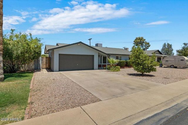 26 W ERIE Drive, Tempe, AZ 85282