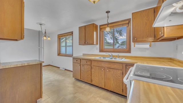 852 MARTIN AVENUE, Fond Du Lac, WI 54935
