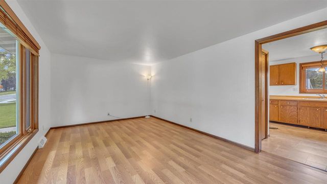 852 MARTIN AVENUE, Fond Du Lac, WI 54935