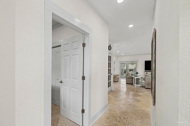 5 Sugar Bowl Ln, Pensacola Beach, FL 32561