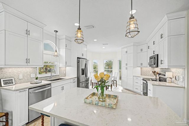 5 Sugar Bowl Ln, Pensacola Beach, FL 32561